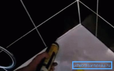 Zamknij połączenie między paletą a ścianą Zamknij połączenie między paletą a ścianą