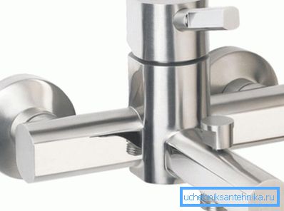 ZorG INOX sateen SZR-0312 wykonany jest ze stali nierdzewnej. Koszt to 14 150 rubli.